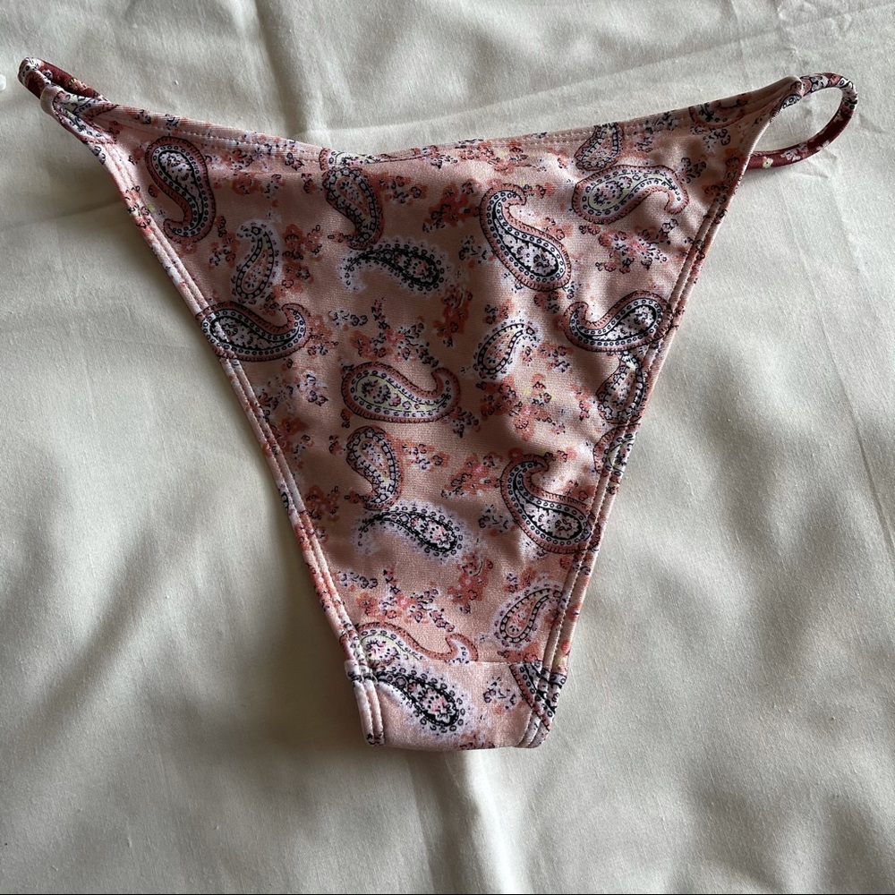 Bikini Set - Picture 9 of 14